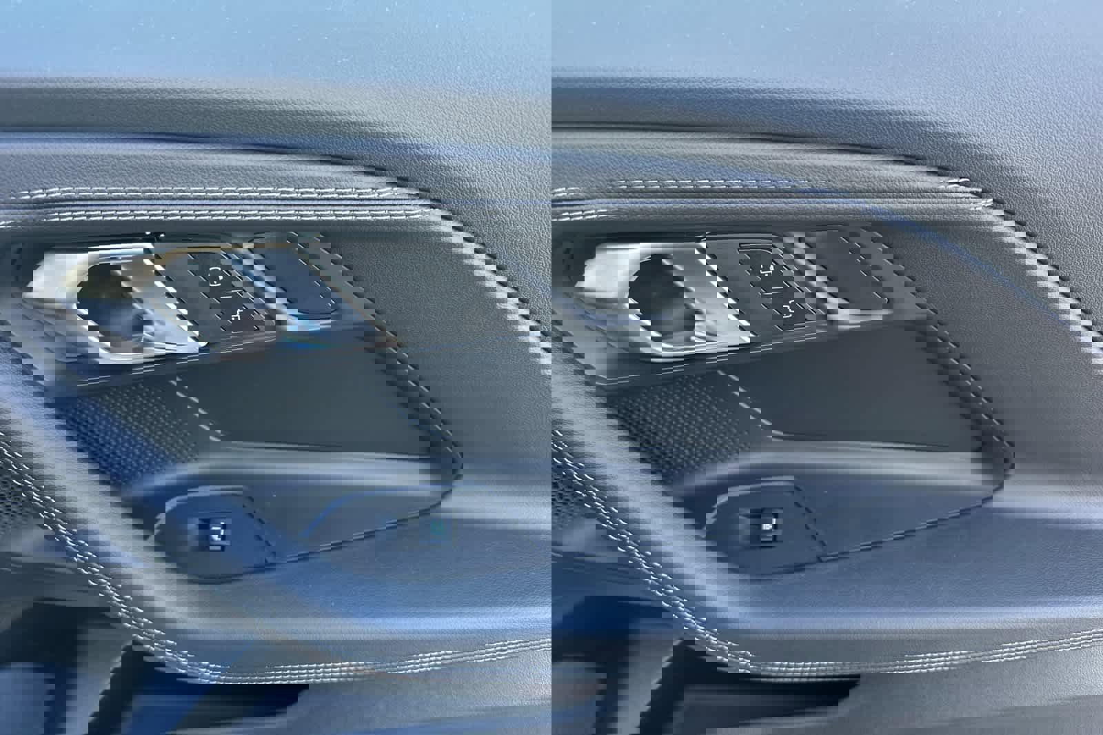 Used 2025 BMW 230i 230i w/ Convenience Package image 18