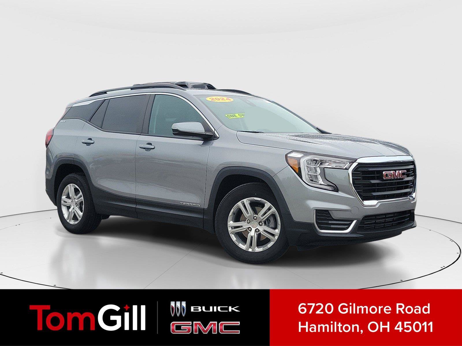 Used 2024 GMC Terrain SLE w/ Driver Convenience Package