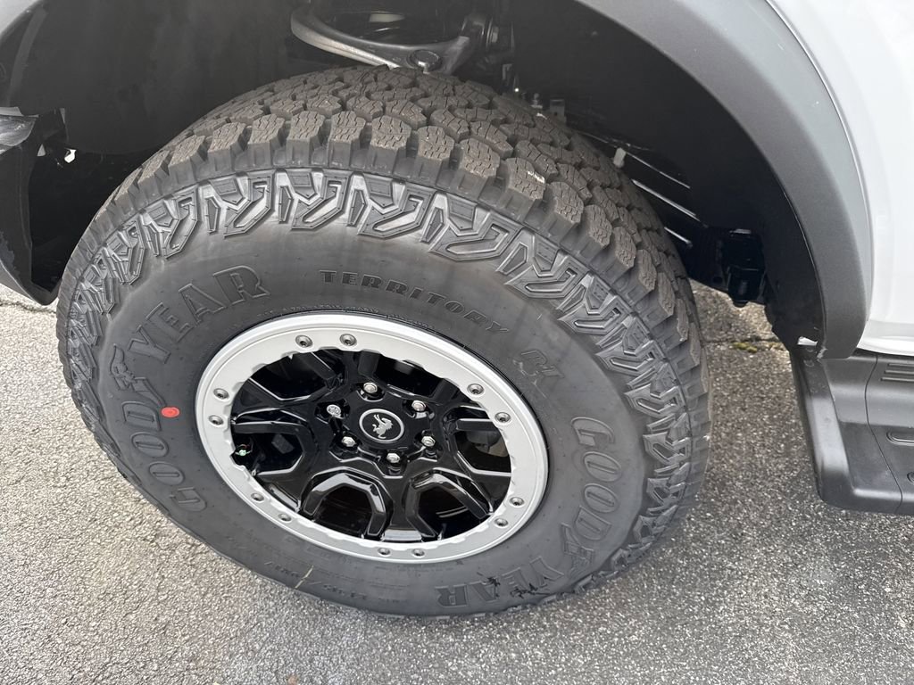 New 2025 Ford Bronco Outer Banks w/ Sasquatch Package image 11