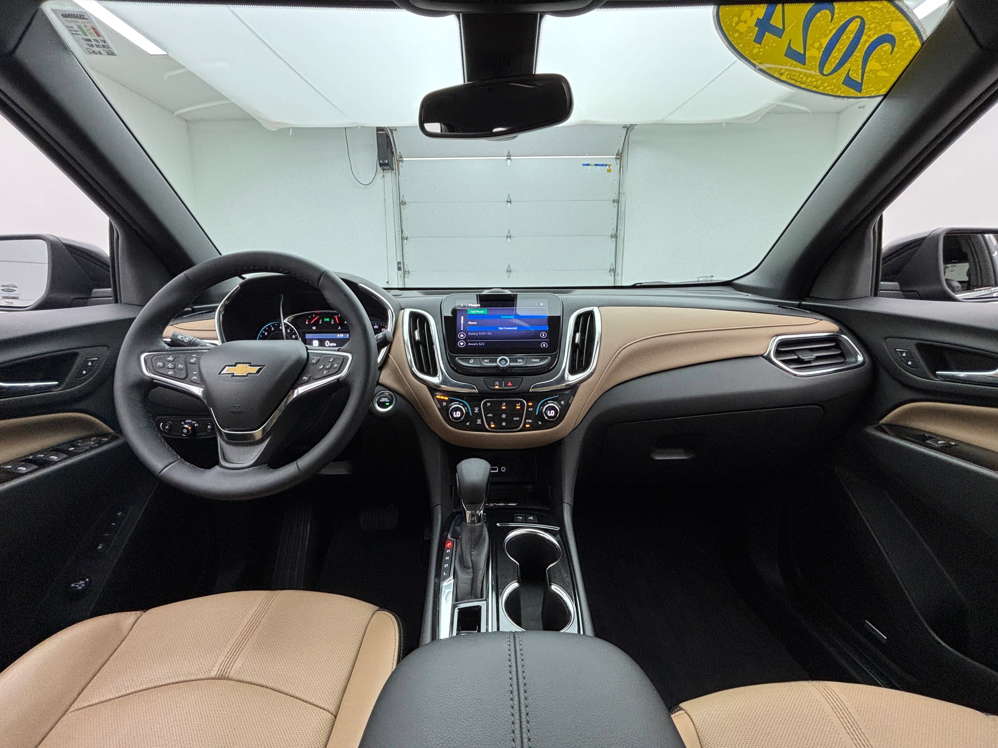 Used 2024 Chevrolet Equinox Premier AWD/4WD image 3