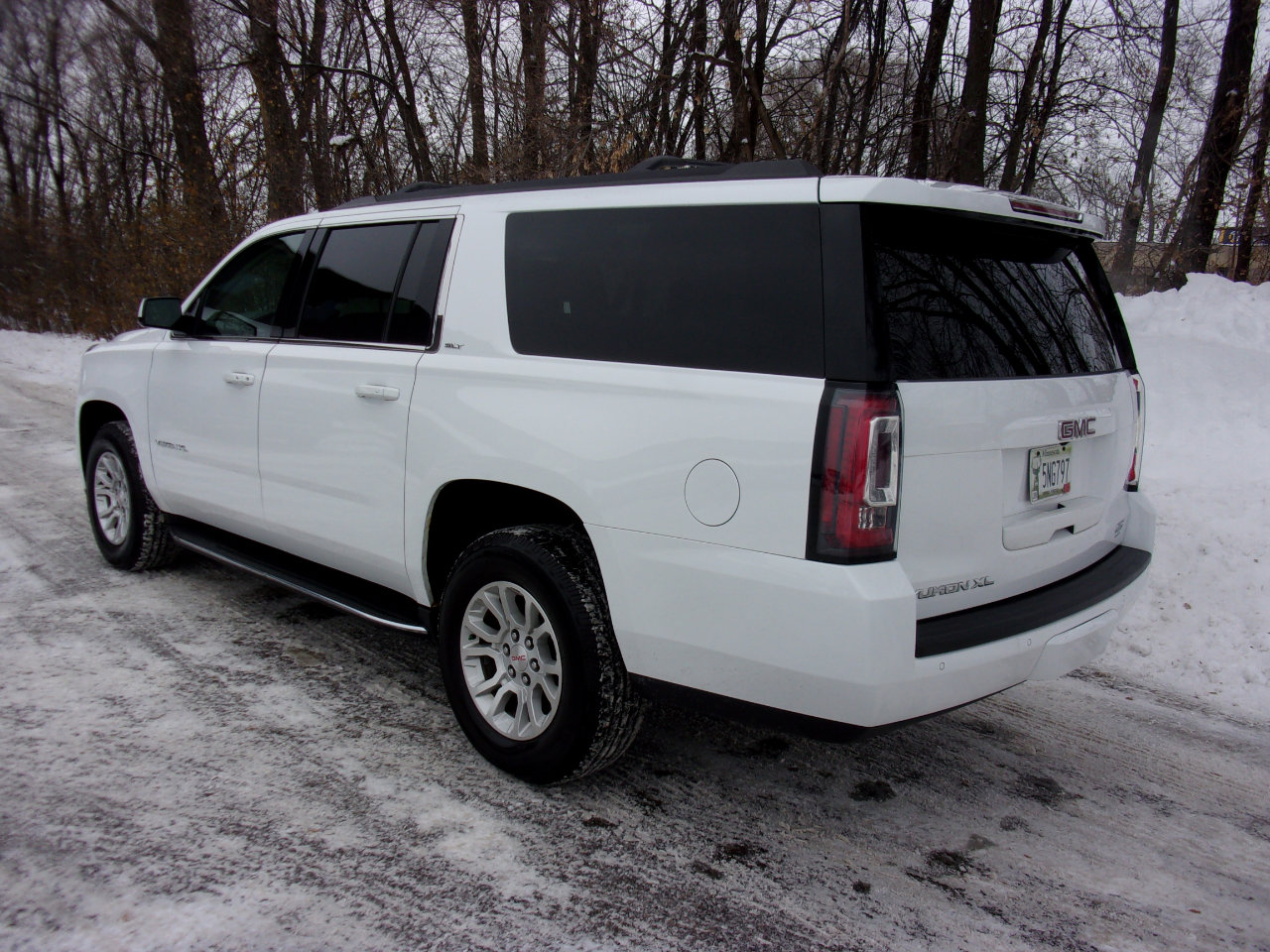 Used 2019 GMC Yukon XL SLT w/ Open Road Package image 3