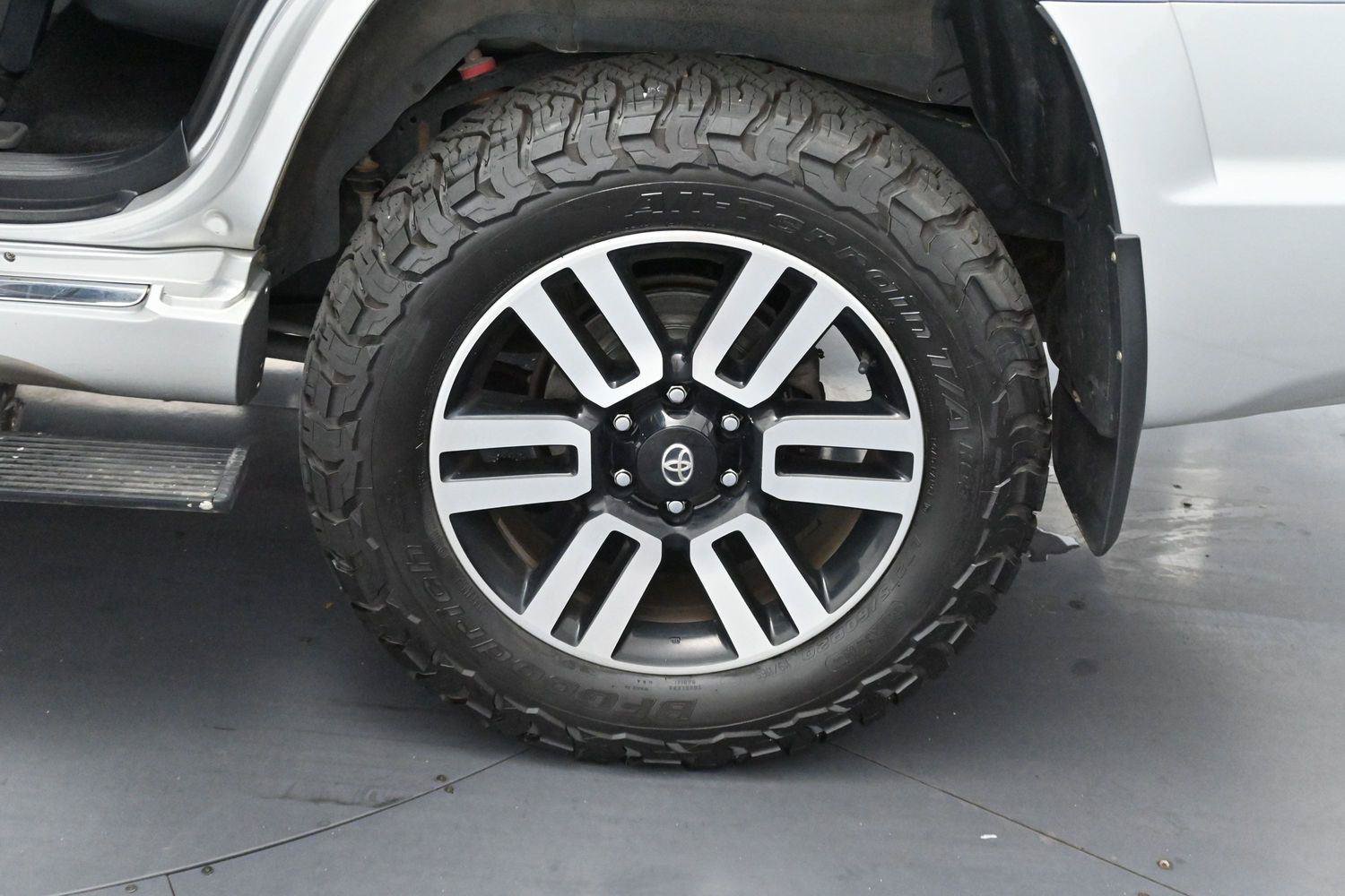 Used 2021 Toyota 4Runner Limited AWD/4WD image 42