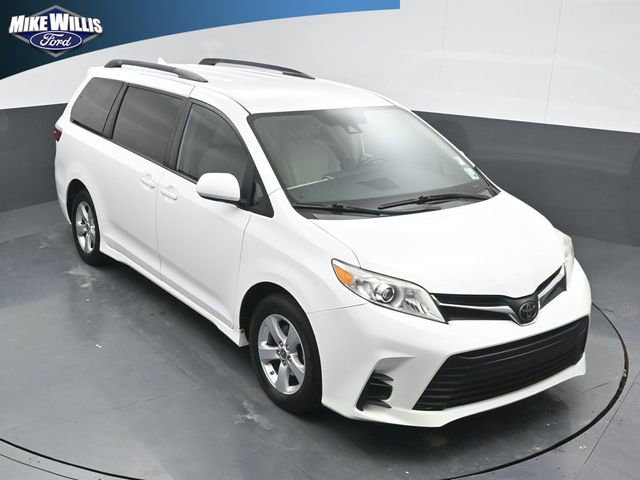Used 2020 Toyota Sienna LE image 9