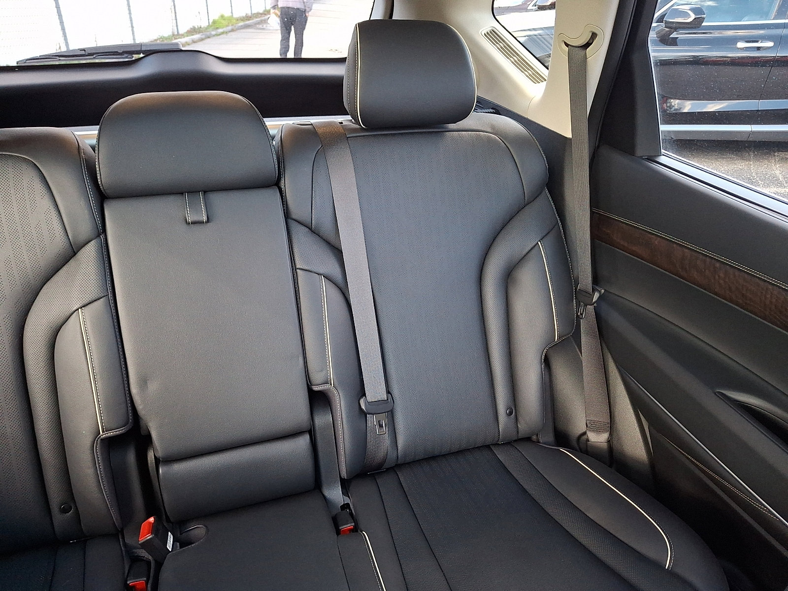 Used 2023 Genesis GV80 2.5T w/ Prestige 20" Package image 20