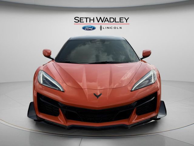 Used 2025 Chevrolet Corvette Z06 w/ Z07 Performance Package image 2
