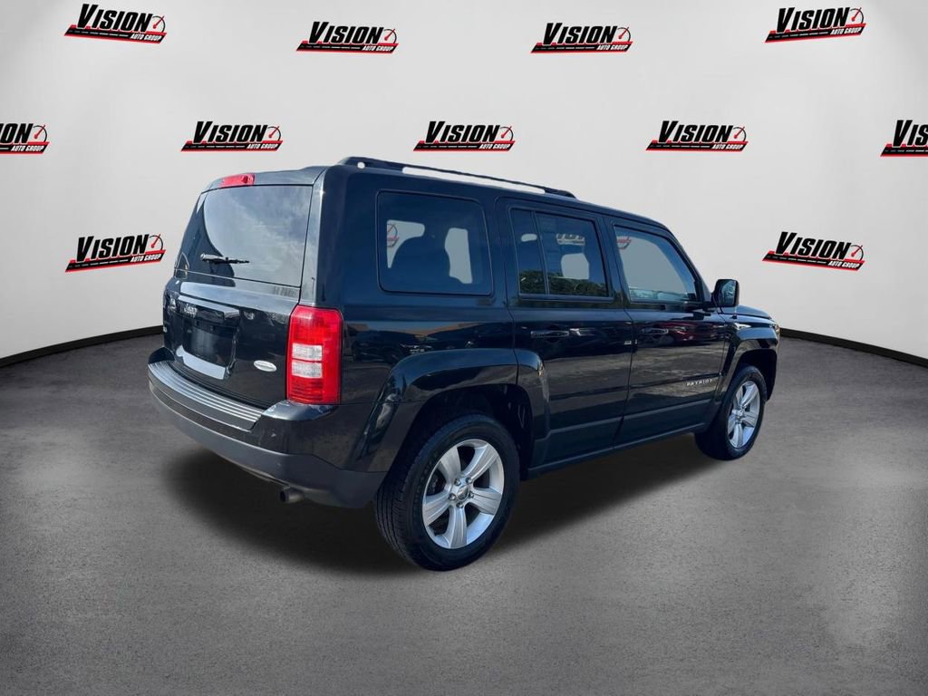 Used 2016 Jeep Patriot Latitude image 5