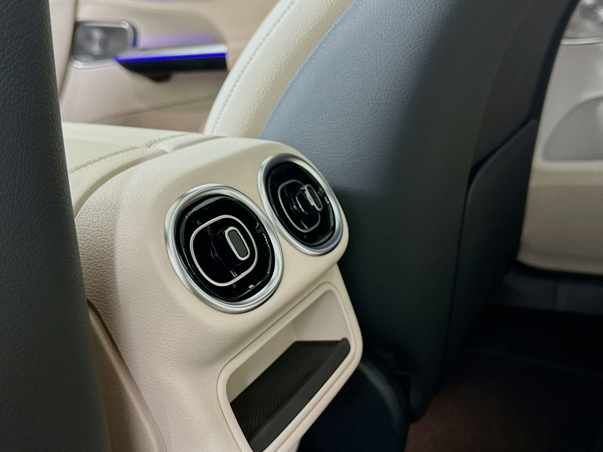 New 2026 Mercedes-Benz GLC 300 image 28