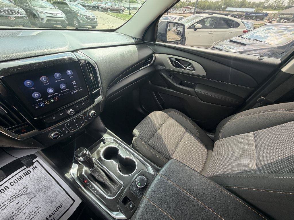 Used 2020 Chevrolet Traverse LT w/ Driver Confidence II Package AWD/4WD image 20
