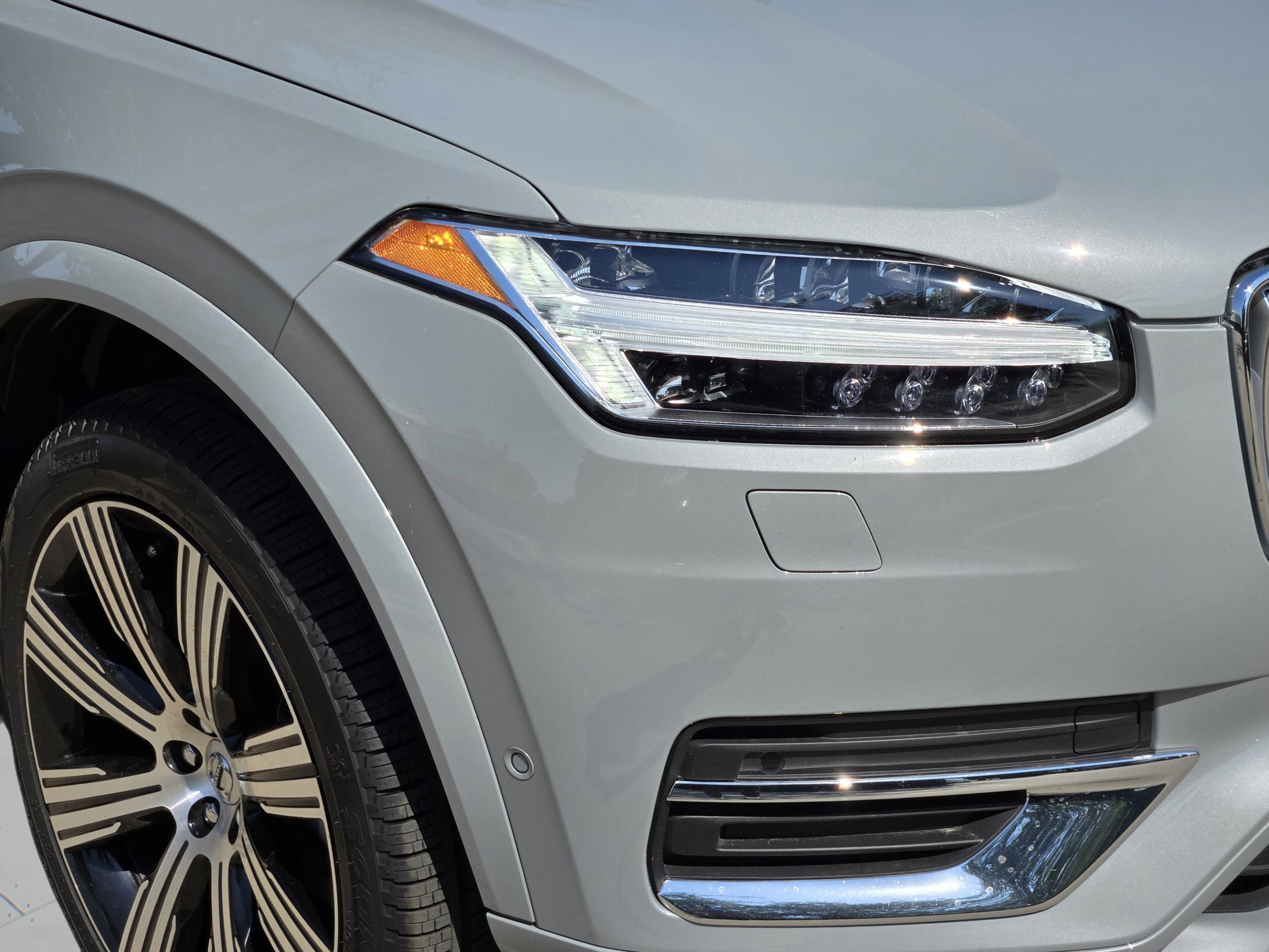 Used 2025 Volvo XC90 B5 Ultra w/ Protection Package Premier image 39