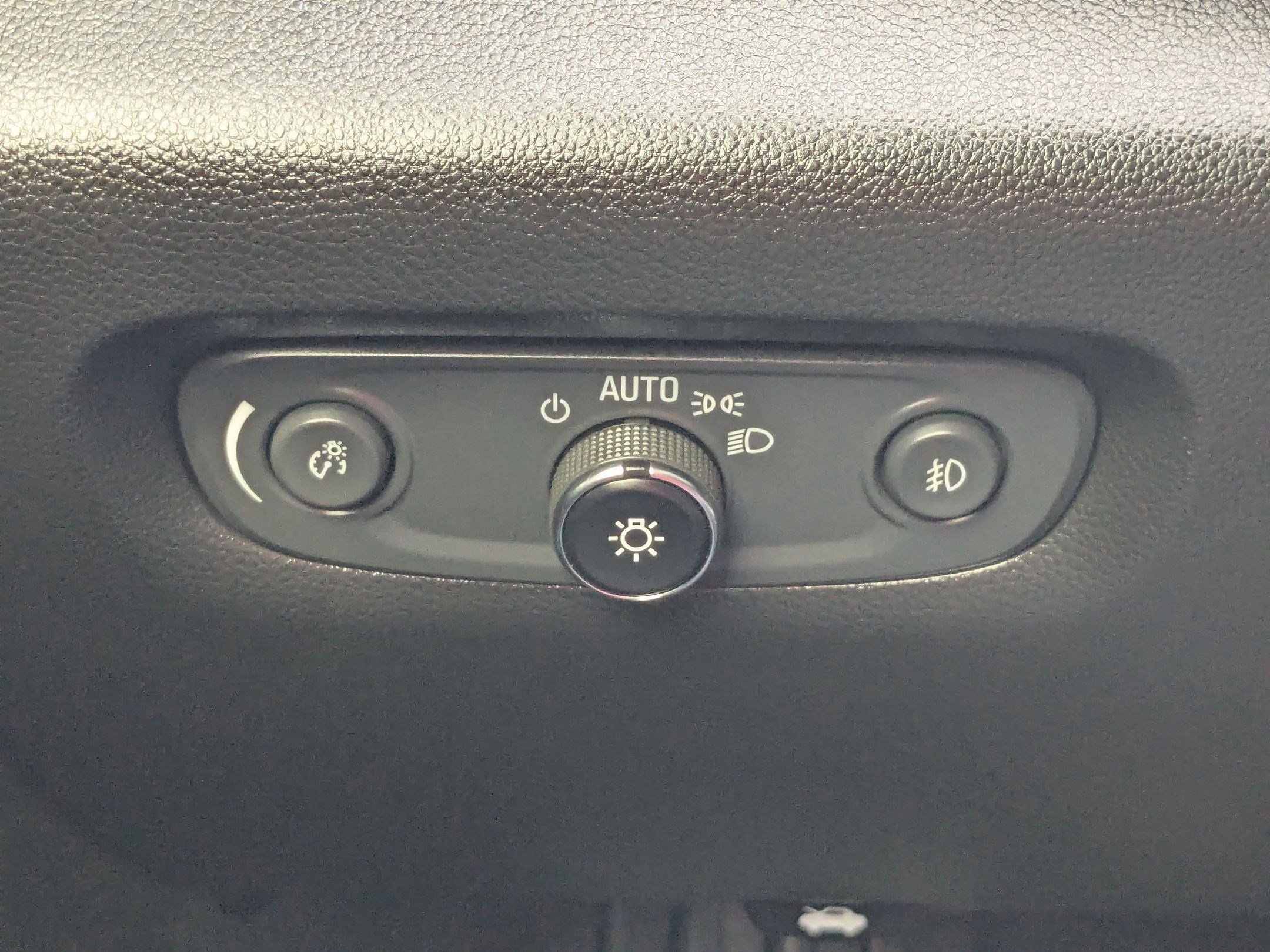 Used 2020 Chevrolet Traverse Premier w/ Redline Edition image 19