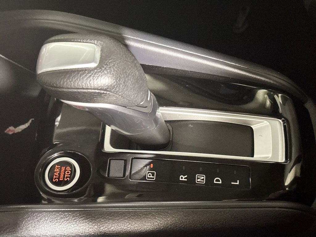 Used 2020 Nissan Versa SV FWD image 17