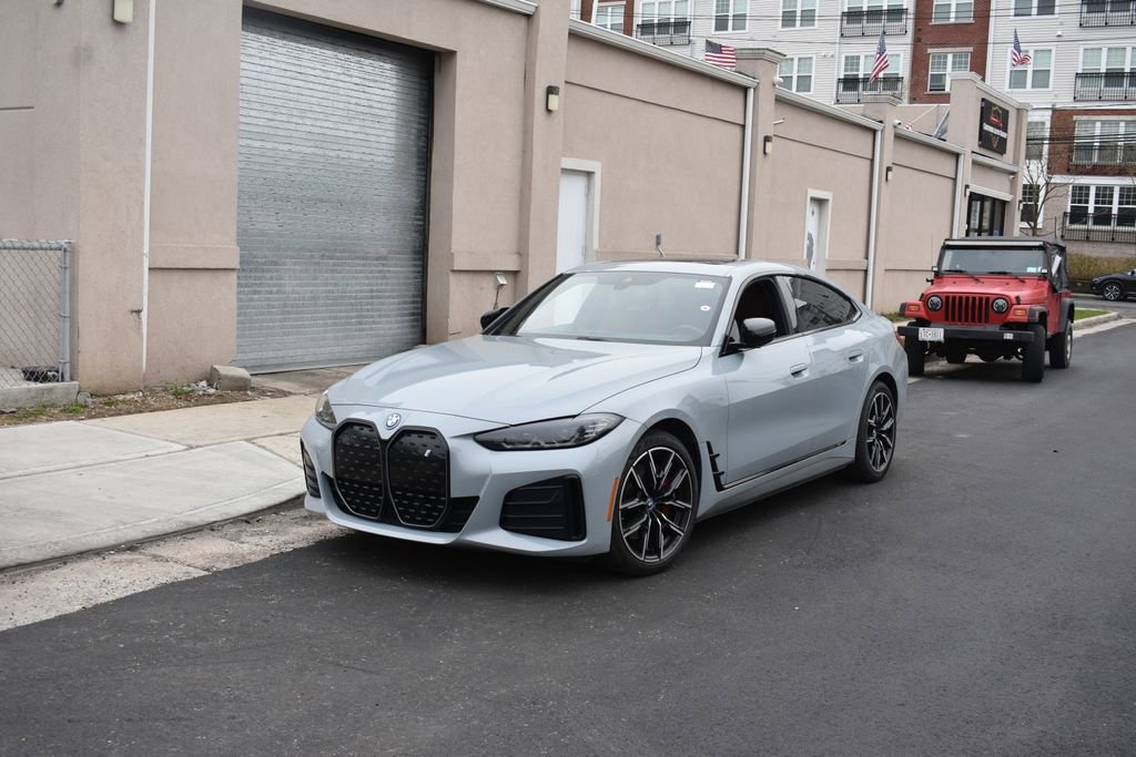 Used 2024 BMW i4 eDrive40 w/ M Sport Package image 2