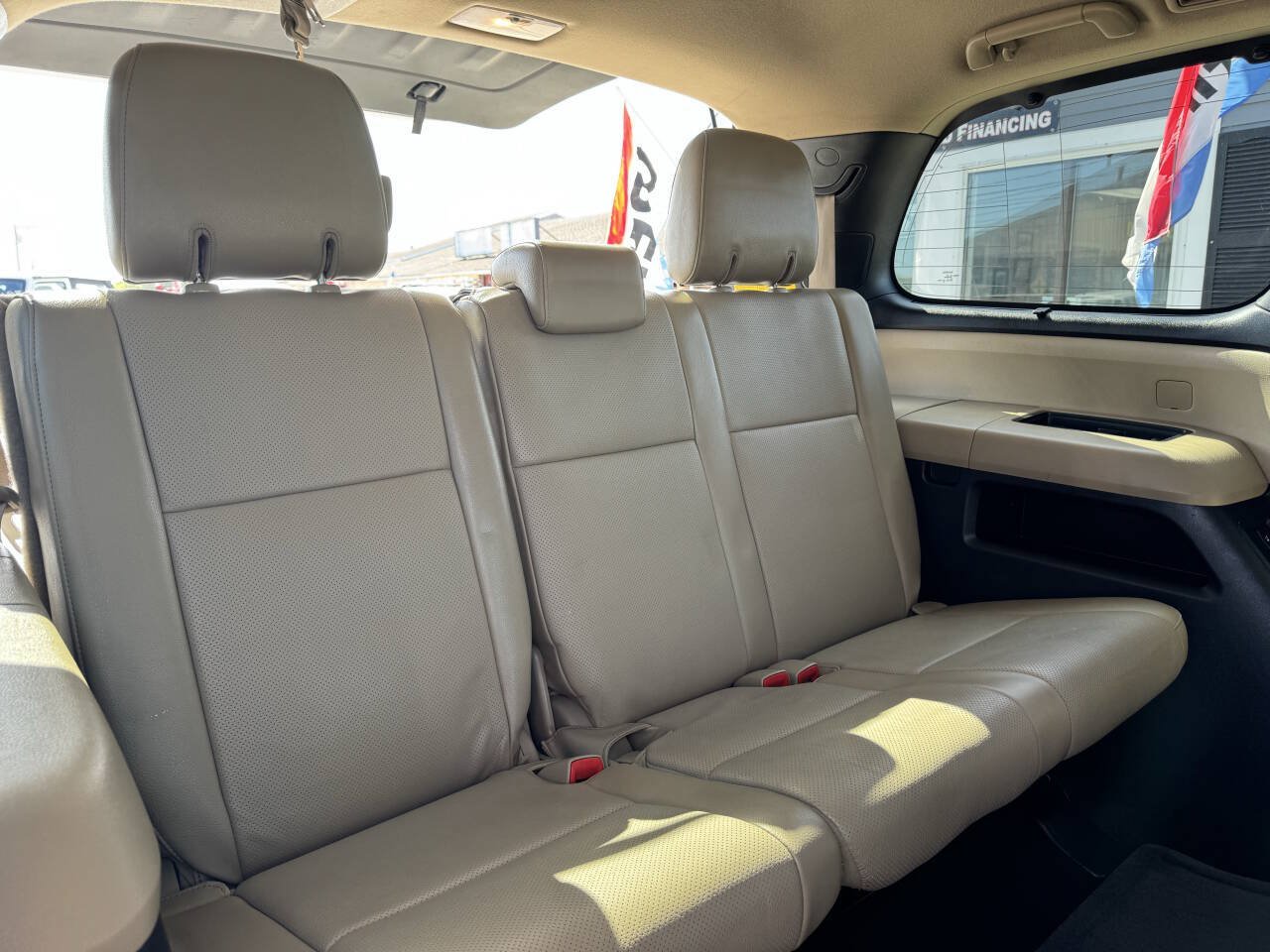 Used 2014 Toyota Sequoia Platinum AWD/4WD image 35