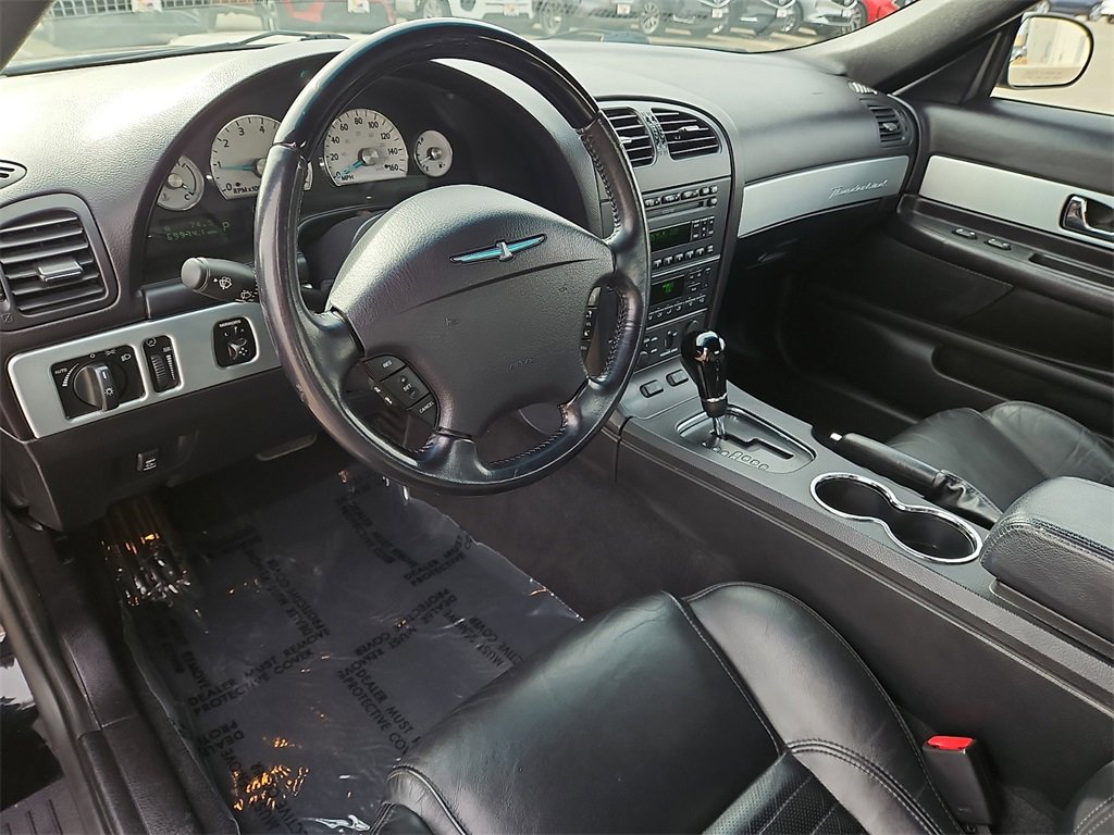Used 2003 Ford Thunderbird Base image 14