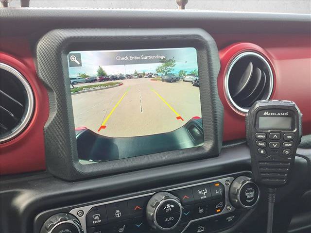 Used 2022 Jeep Gladiator Rubicon w/ Cold Weather Group AWD/4WD image 13