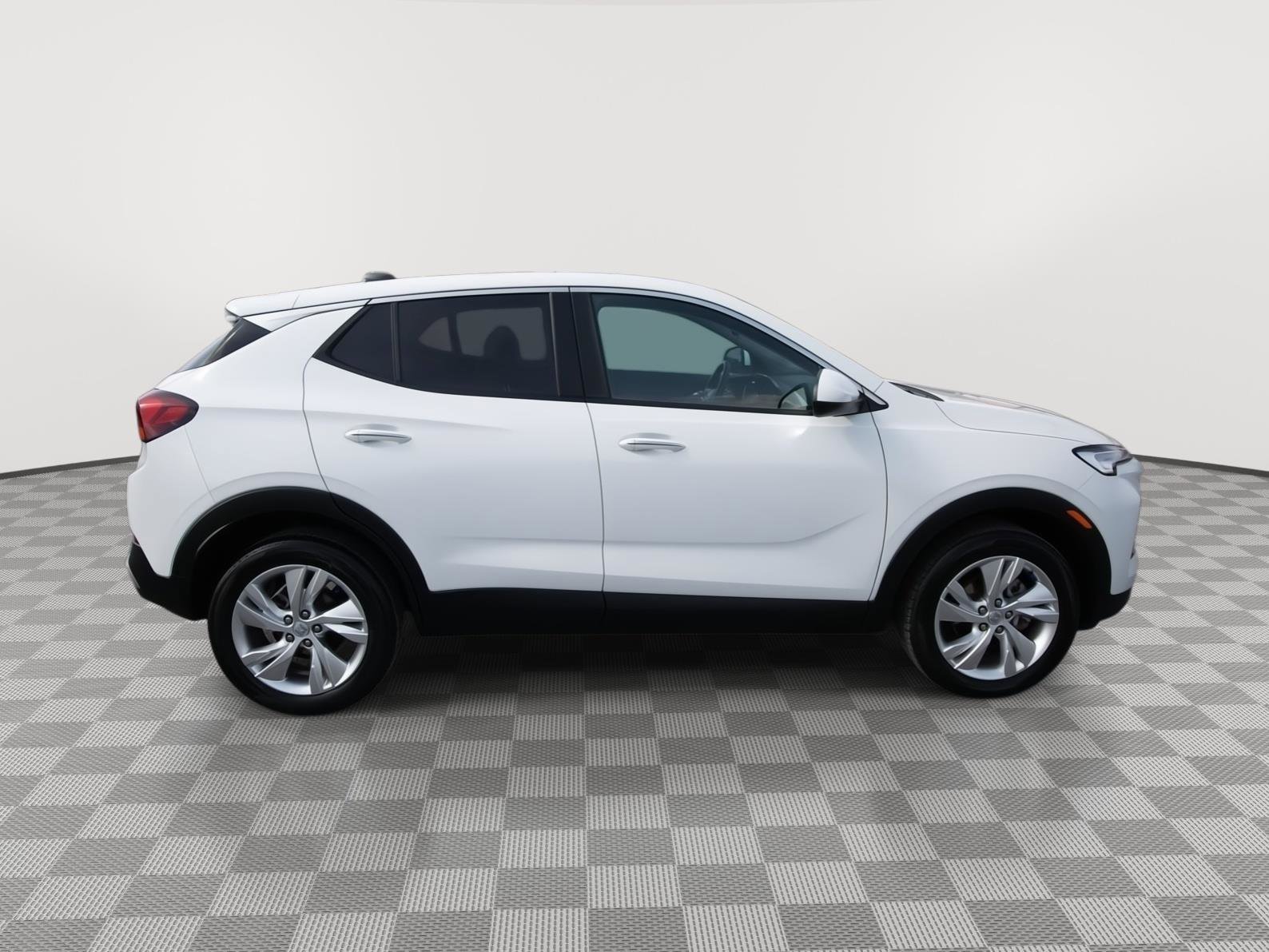 Used 2025 Buick Encore GX Preferred AWD/4WD image 19