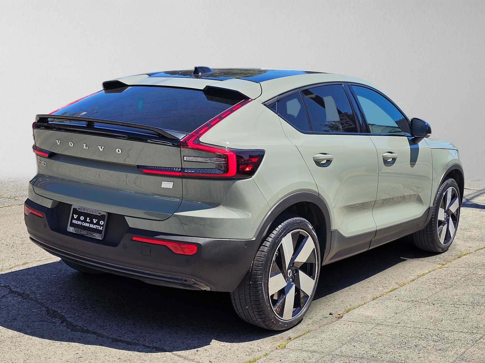 Certified 2024 Volvo C40 P8 Recharge Plus w/ Climate Package RWD image 3