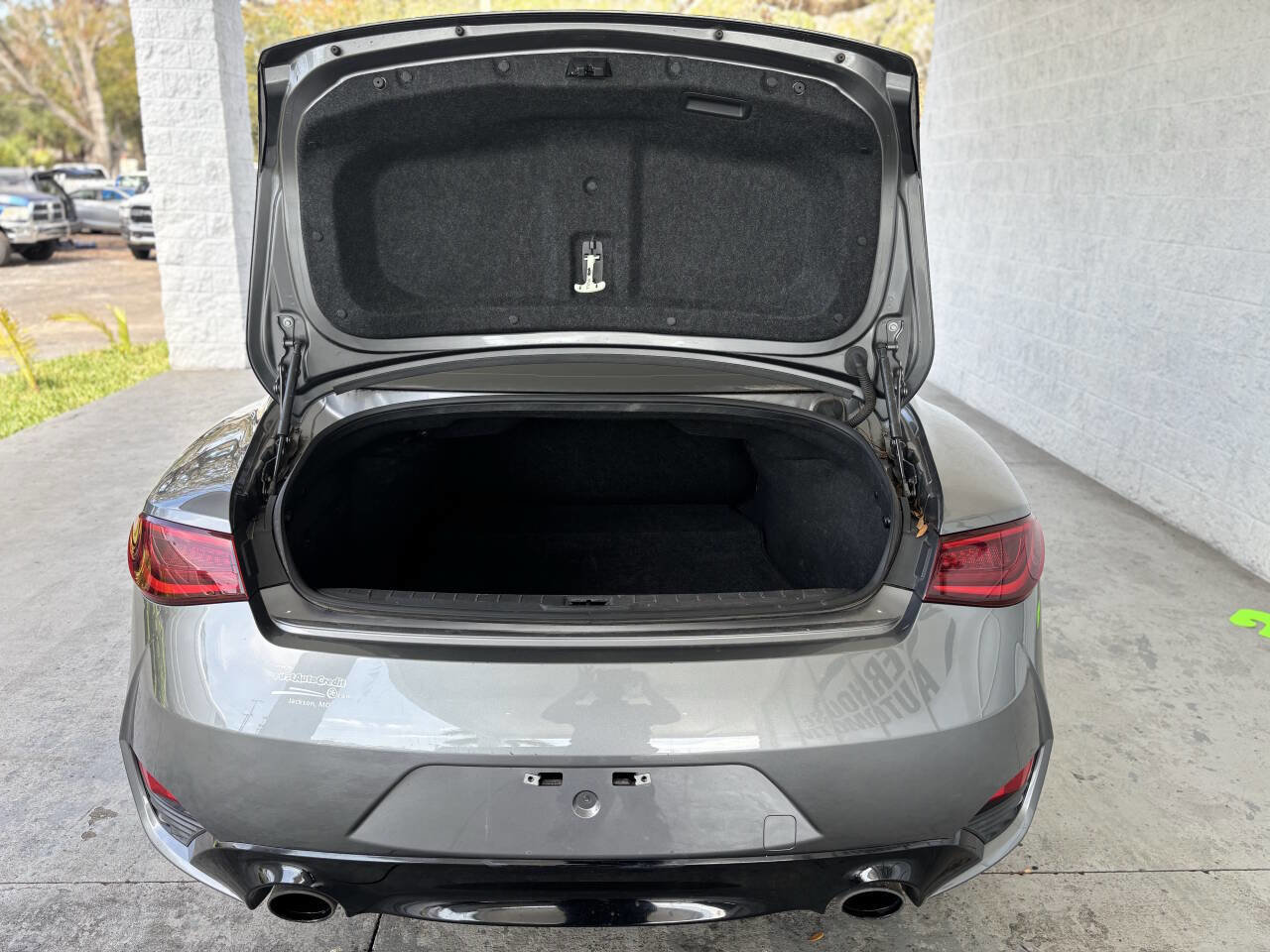 Used 2017 INFINITI Q60 3.0t w/ Cargo Package image 23