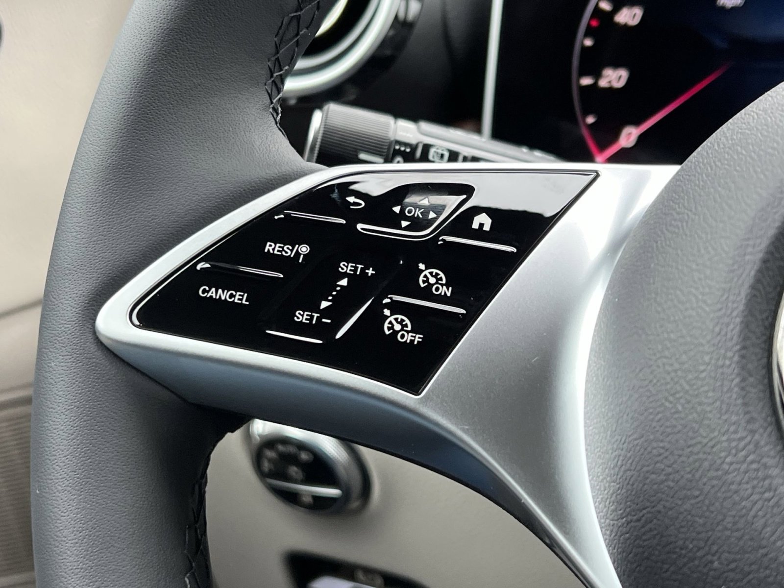 New 2026 Mercedes-Benz GLC 300 4MATIC image 30