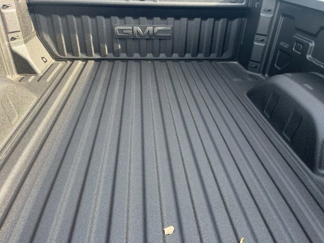New 2026 GMC Sierra 1500 SLE w/ Preferred Package image 6