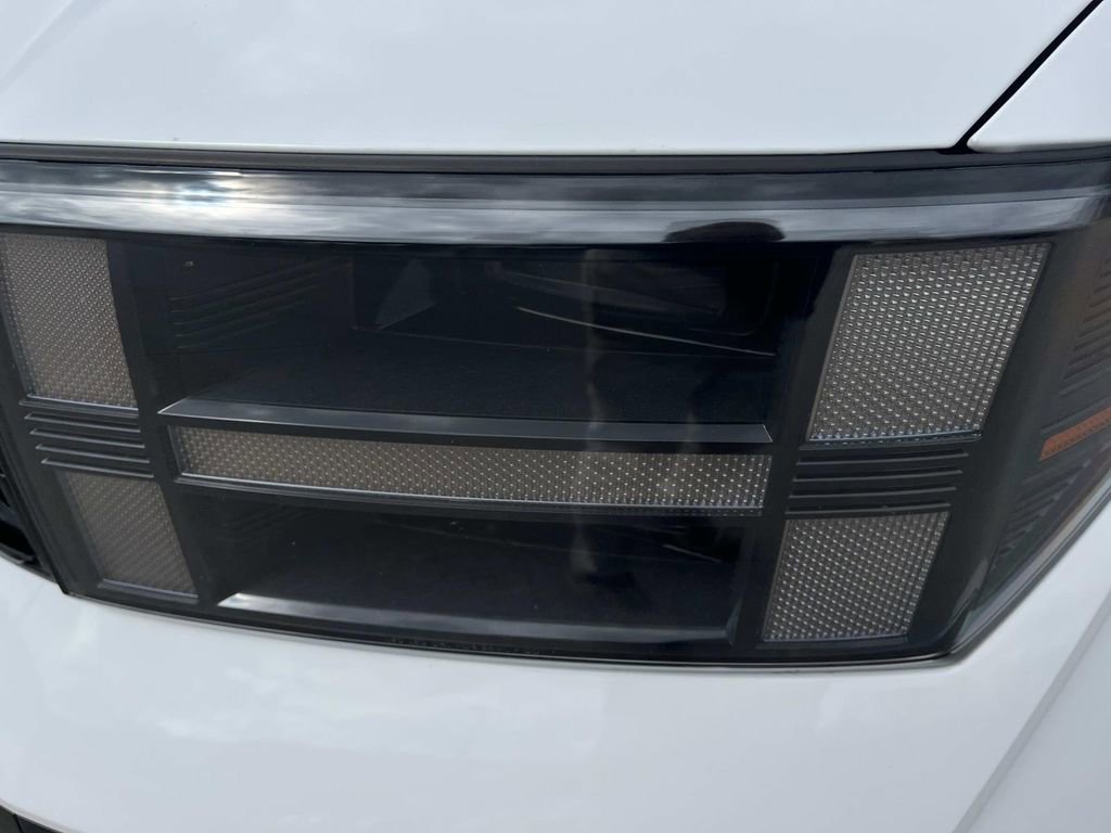 Used 2024 Hyundai Santa Fe Calligraphy image 9