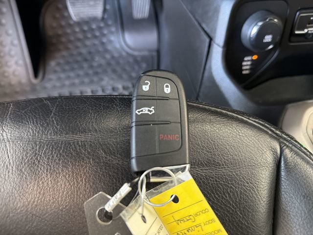 Used 2017 Jeep Renegade Limited image 31