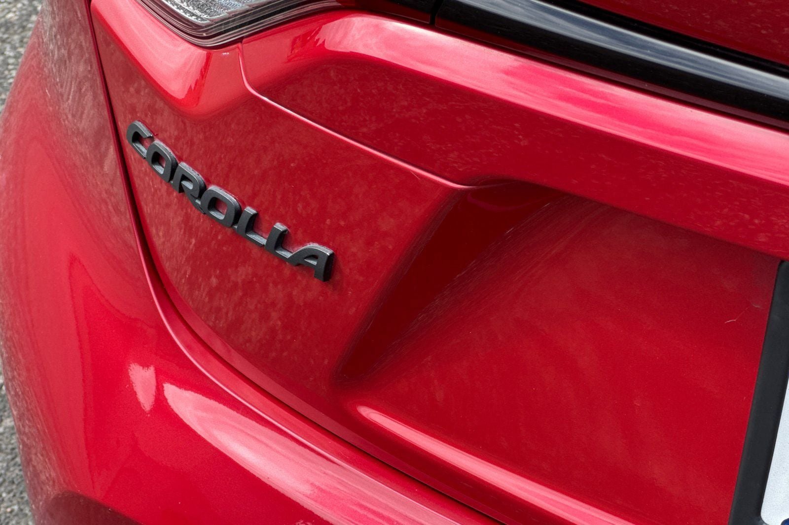 Used 2021 Toyota Corolla SE w/ SE Premium Package FWD image 29