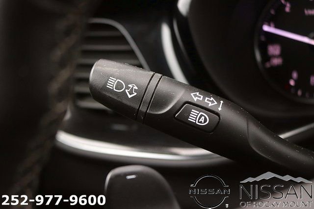 Used 2021 Buick Envision Essence w/ Sport Touring Package image 27