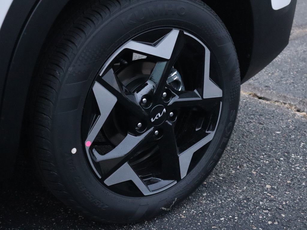 New 2026 Kia Seltos EX FWD image 38