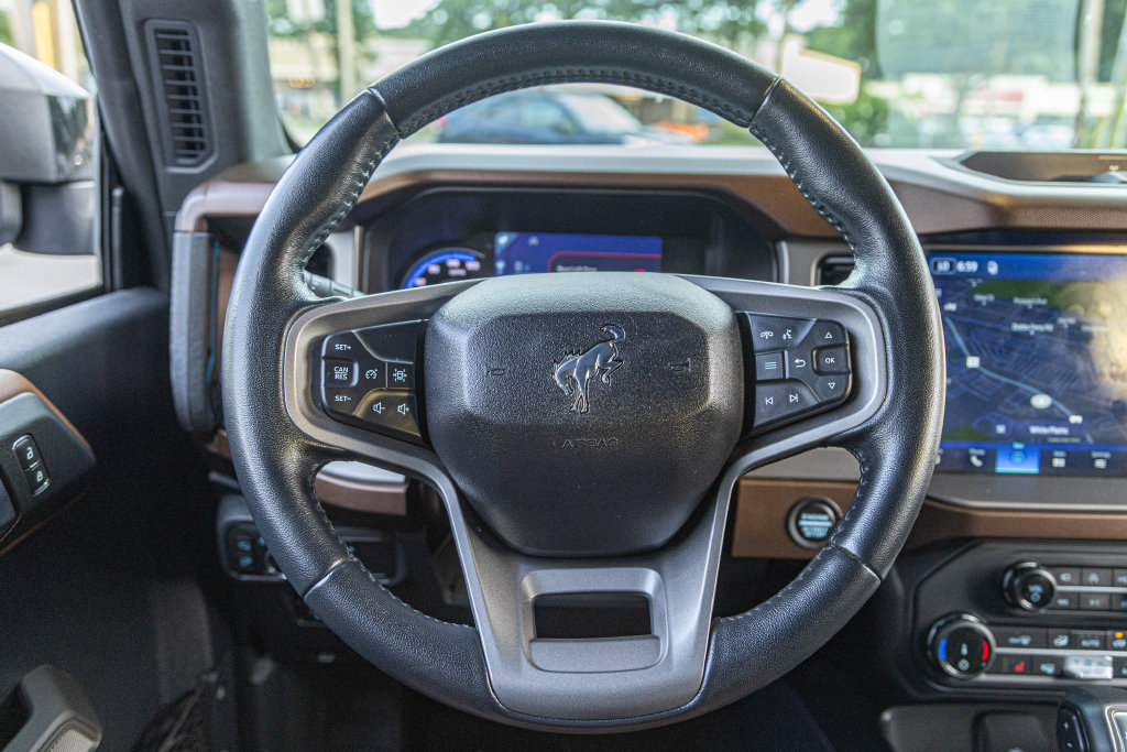 Used 2022 Ford Bronco Outer Banks AWD/4WD image 16