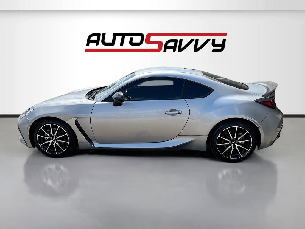 Used 2023 Toyota GR86 image 4