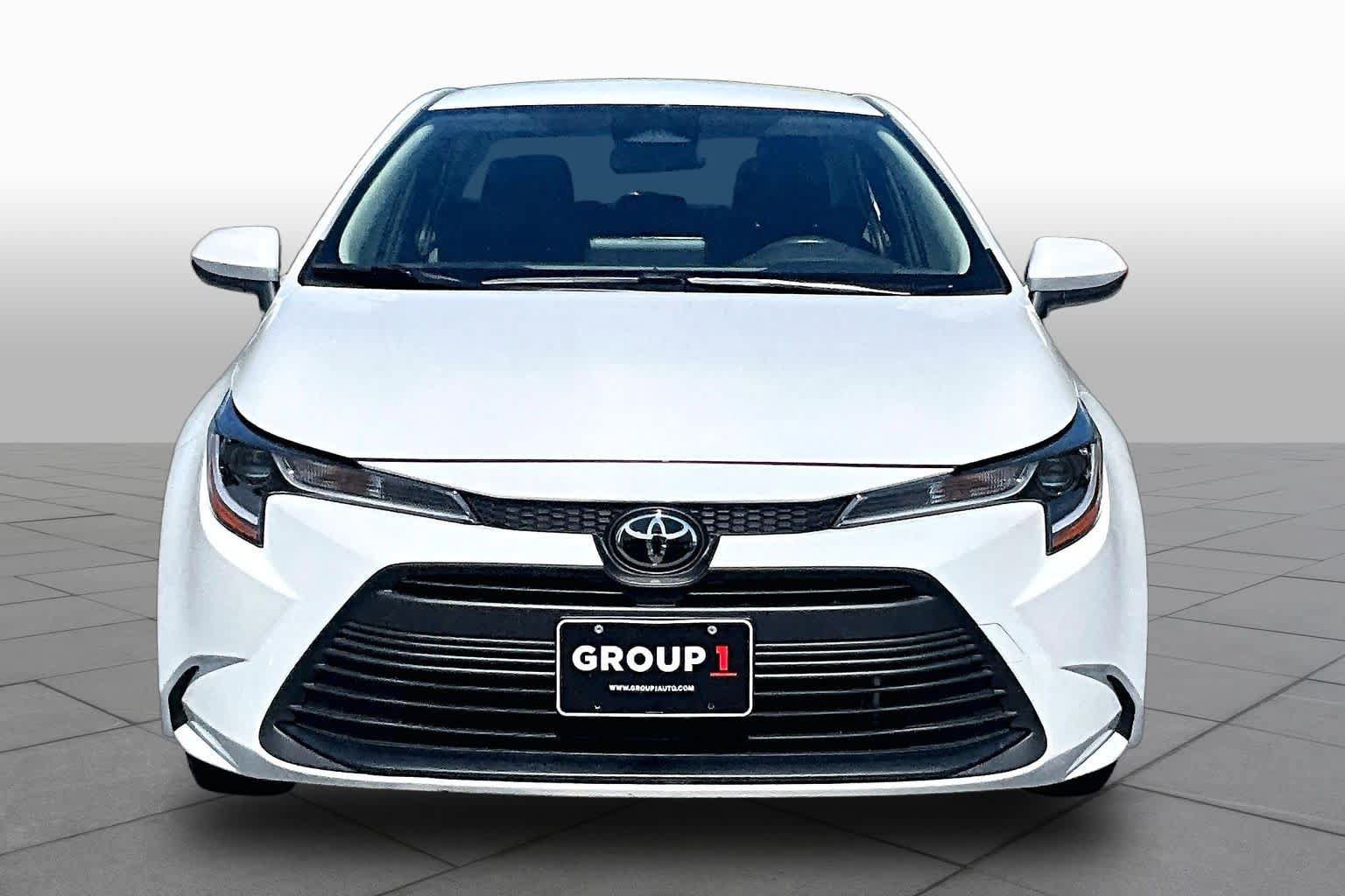Used 2024 Toyota Corolla LE FWD image 4