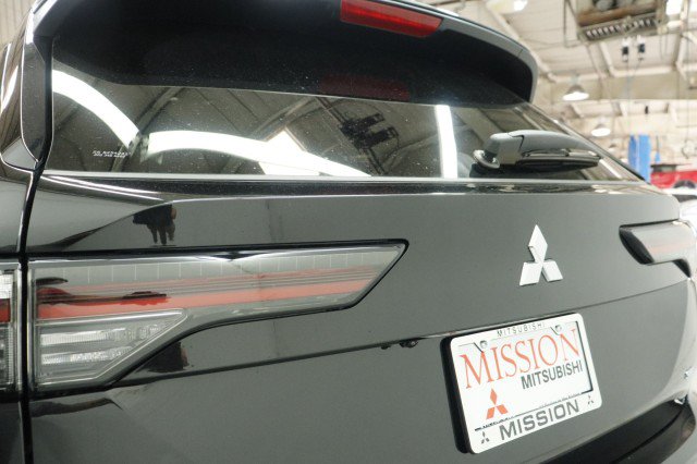 New 2026 Mitsubishi Outlander SE FWD image 4