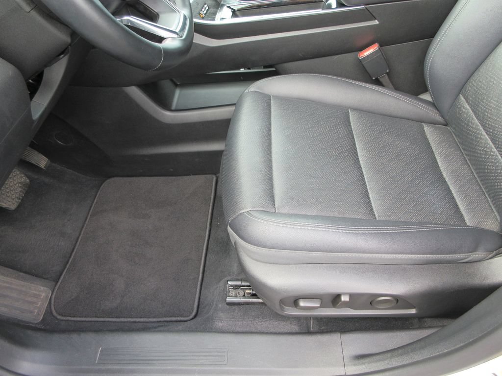 Certified 2025 Chevrolet Equinox LT w/ Convenience Package II AWD/4WD image 21