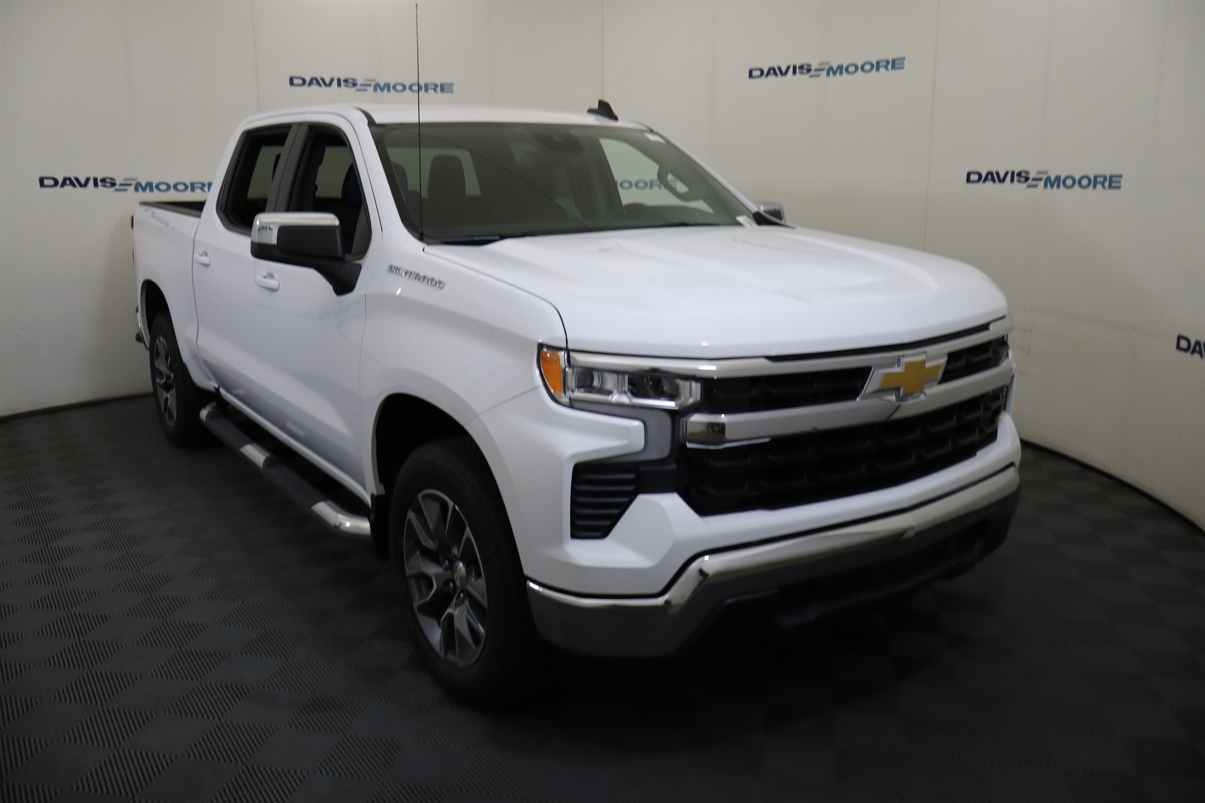 New 2026 Chevrolet Silverado 1500 LT w/ Protection Package RWD image 3