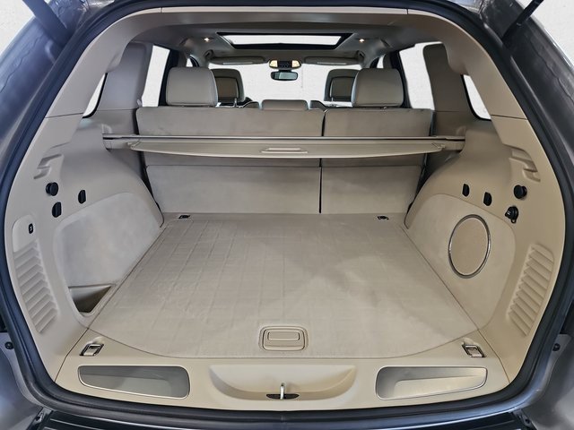 Used 2020 Jeep Grand Cherokee Overland image 12