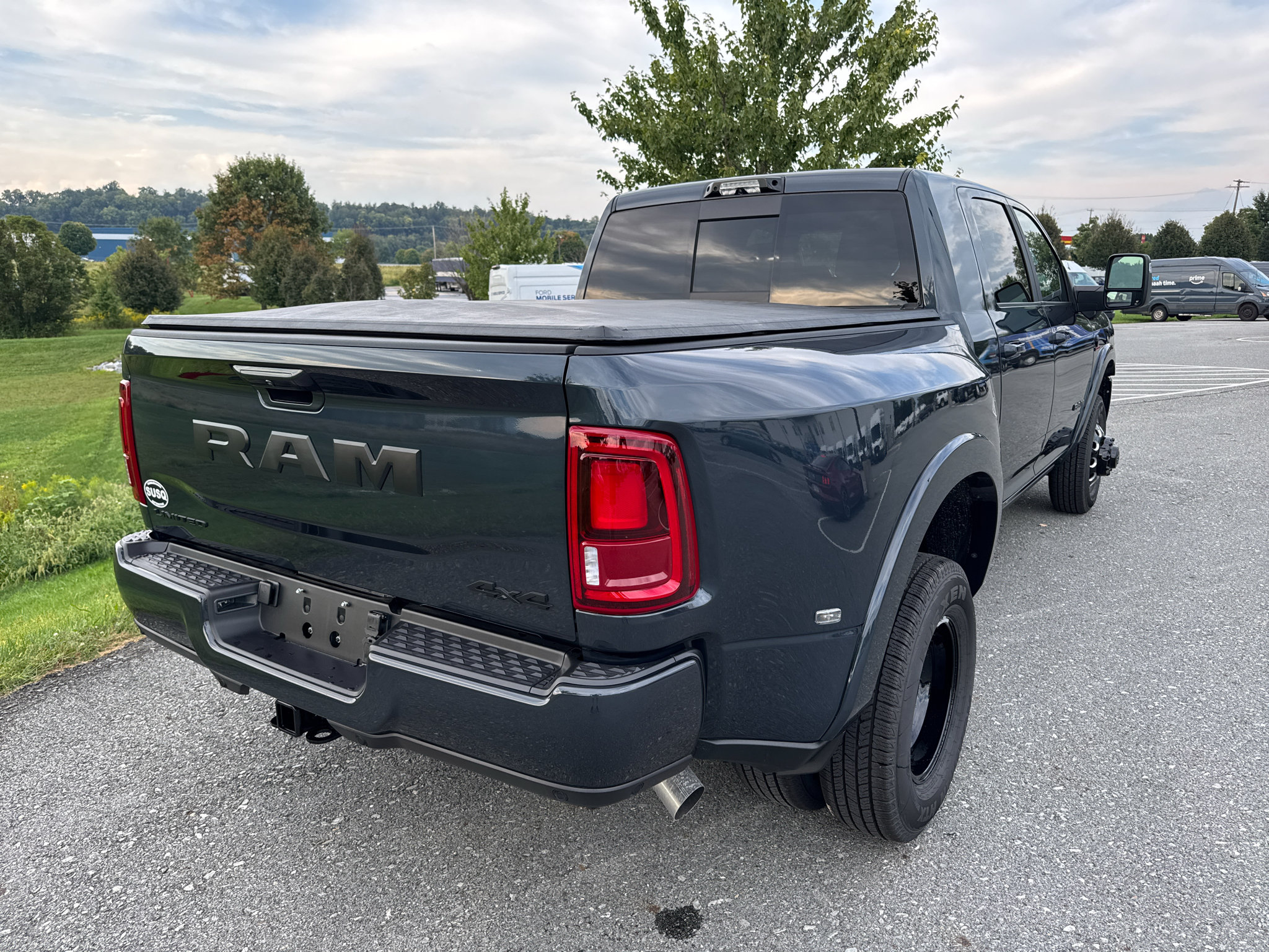 New 2026 RAM 3500 Limited AWD/4WD image 19
