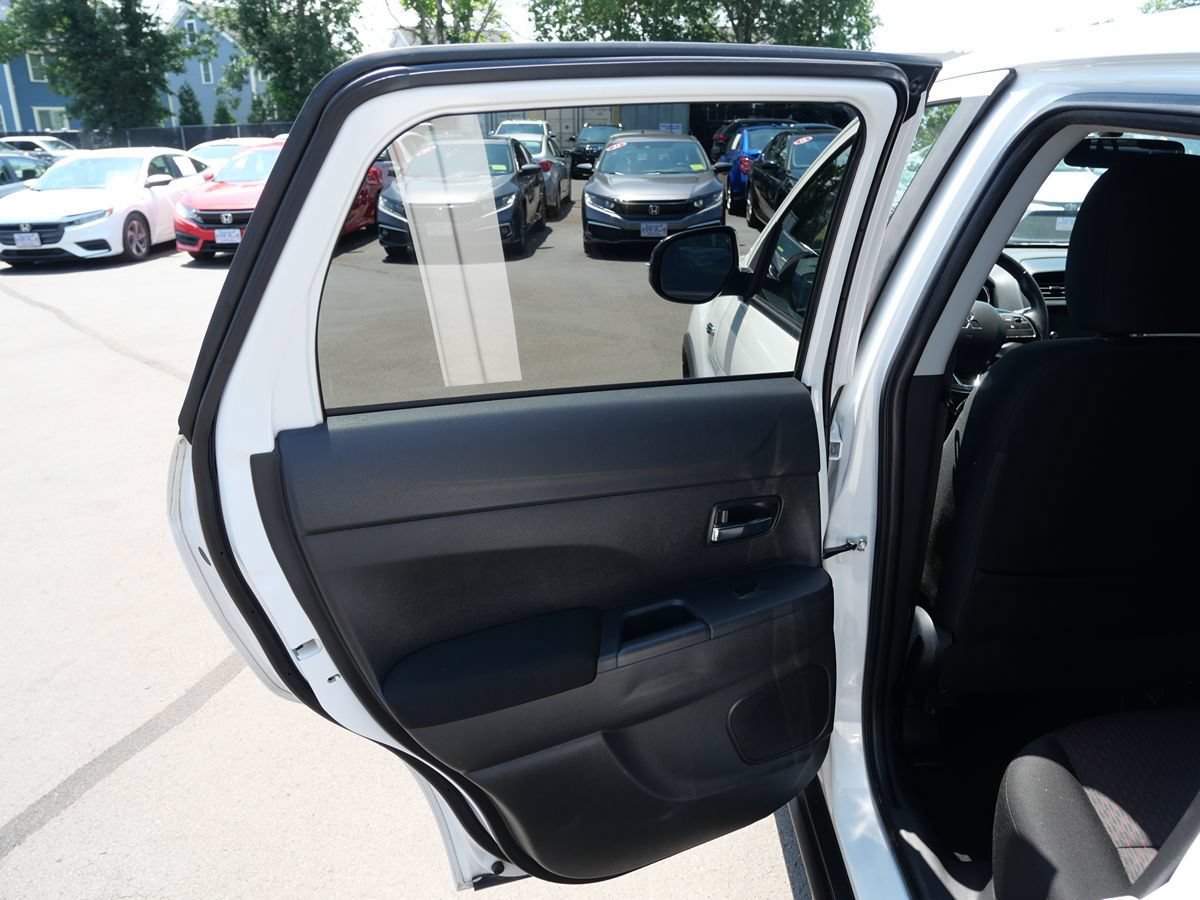 Used 2019 Mitsubishi Outlander Sport AWD image 28