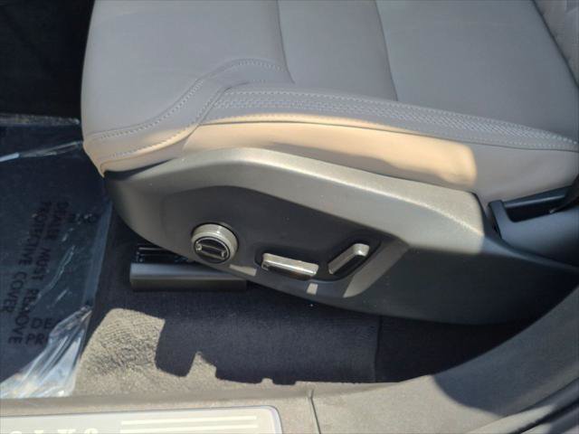 Used 2026 Volvo XC90 B6 Plus w/ Protection Package Premier AWD/4WD image 22