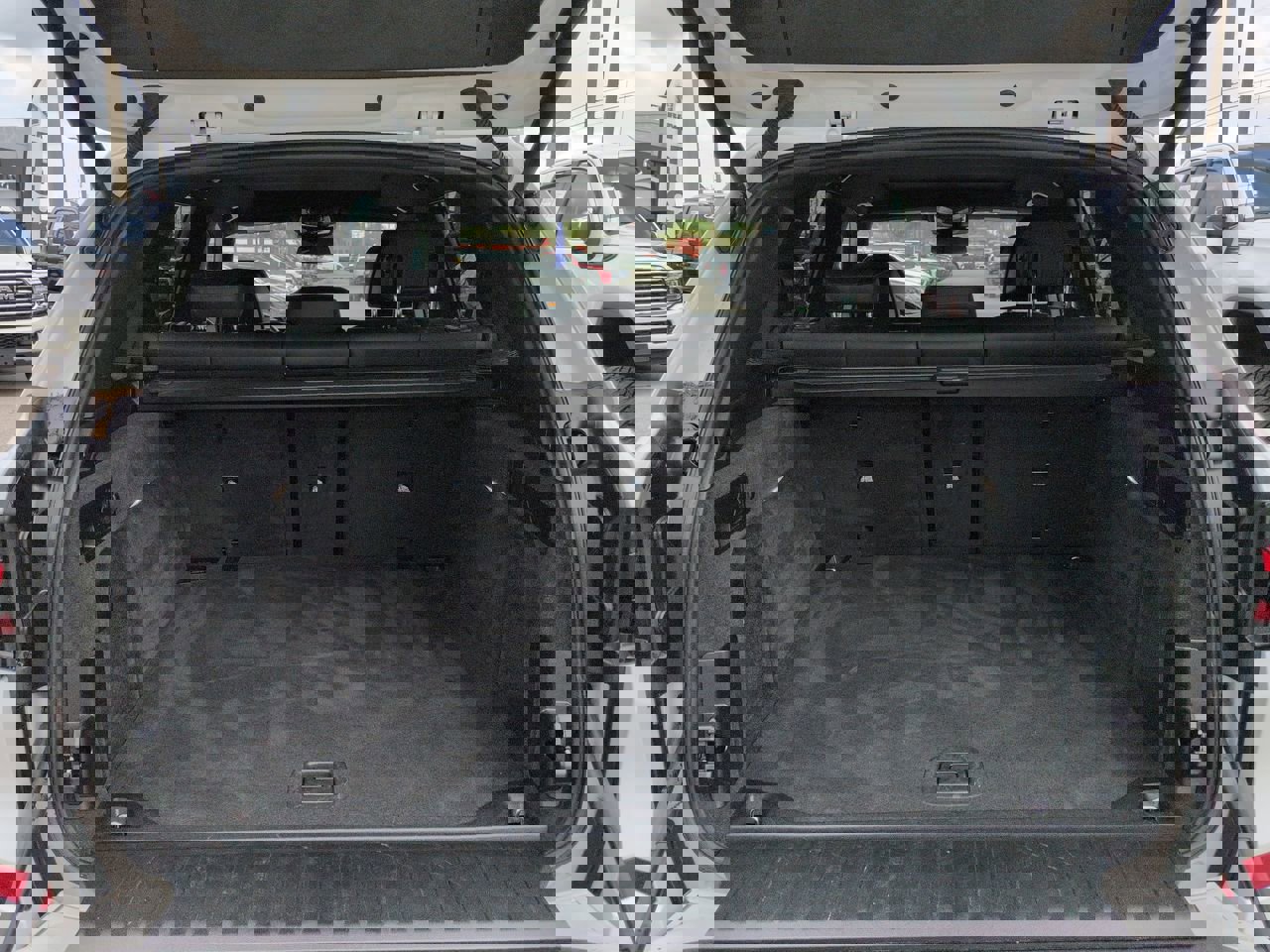 Used 2026 BMW X5 M60i image 13