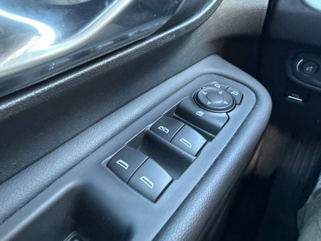 Used 2022 GMC Terrain SLE w/ Driver Convenience Package AWD/4WD image 29