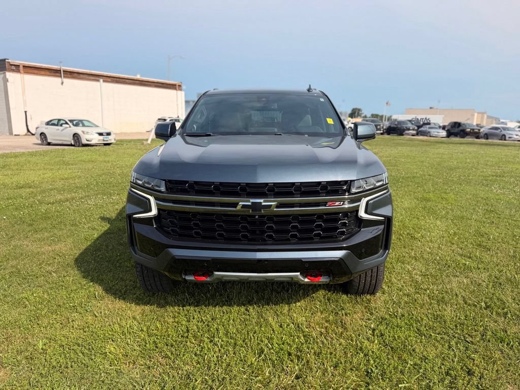 Used 2021 Chevrolet Tahoe Z71 w/ Z71 Signature Package AWD/4WD image 2