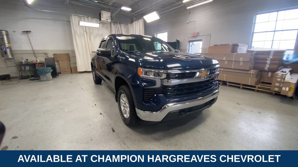 Certified 2022 Chevrolet Silverado 1500 LT AWD/4WD image 3