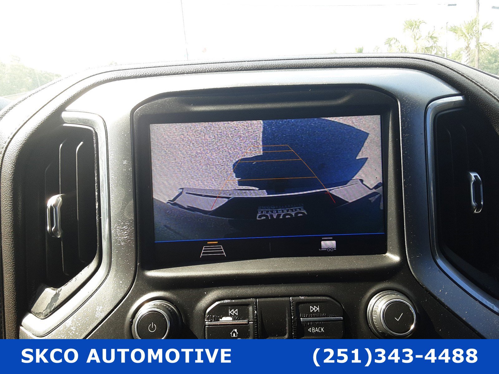 Used 2020 Chevrolet Silverado 1500 LT w/ All-Star Edition image 17