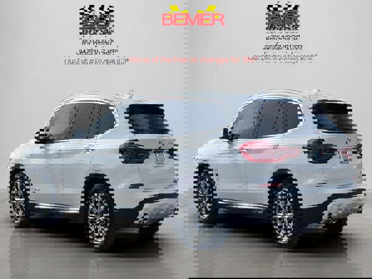 Used 2018 BMW X3 xDrive30i AWD/4WD image 3