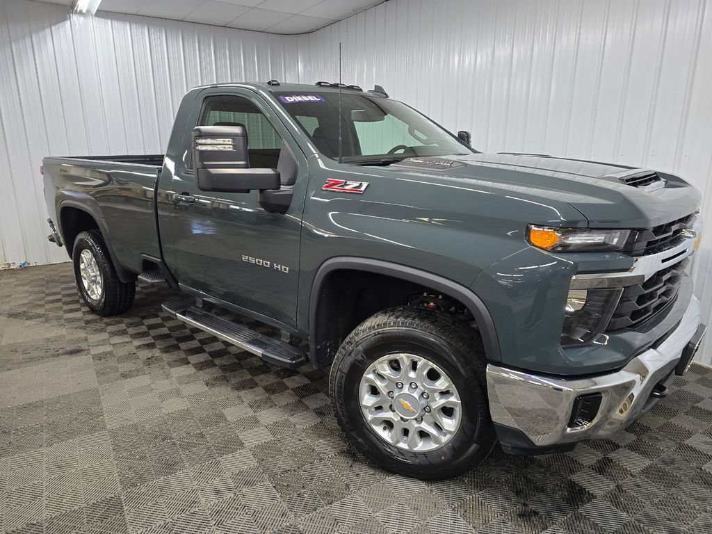 Used 2025 Chevrolet Silverado 2500 LT AWD/4WD image 7