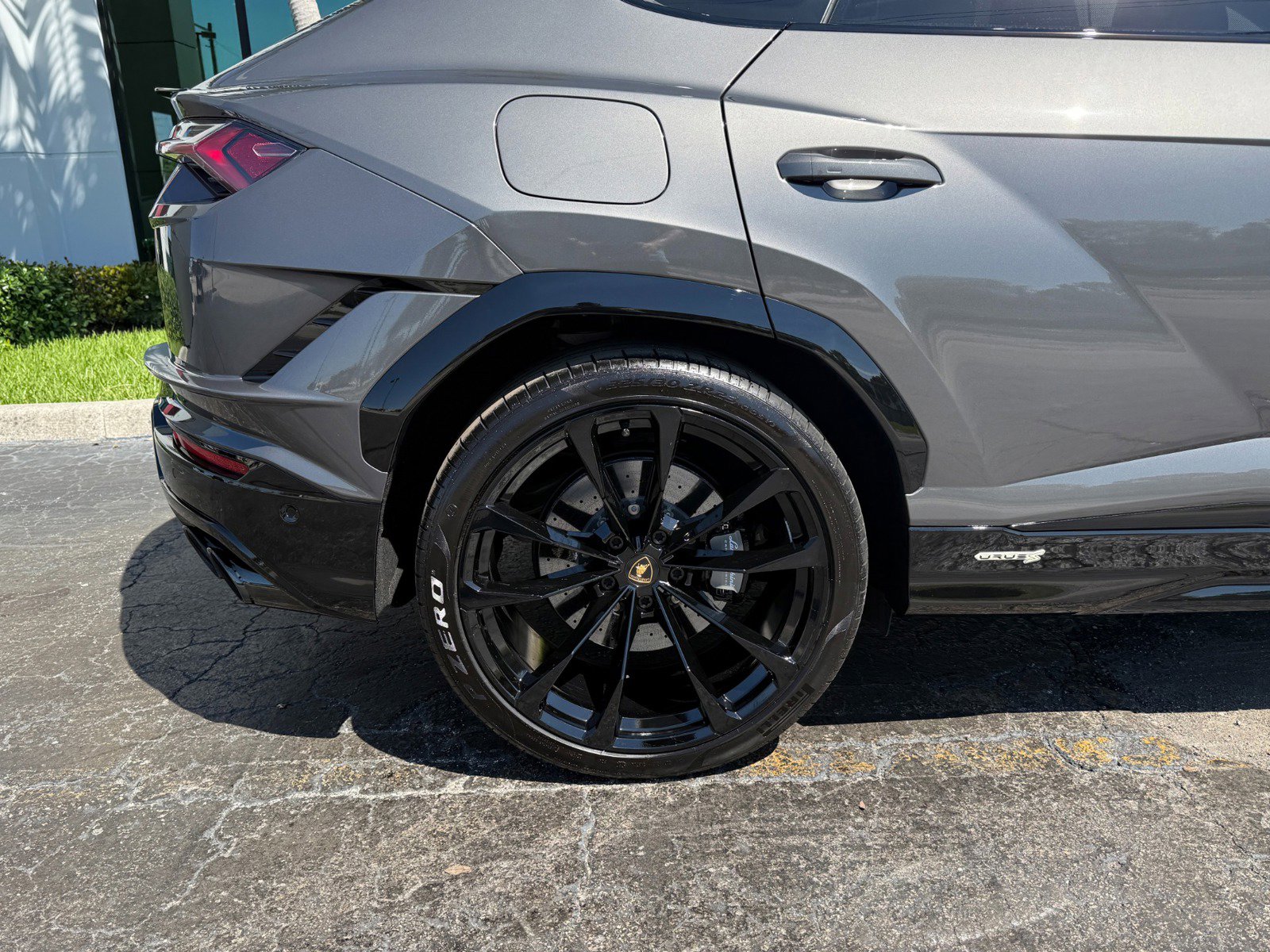Used 2024 Lamborghini Urus S AWD/4WD image 4