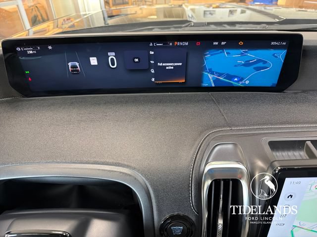 Certified 2025 Ford Expedition Platinum AWD/4WD image 19