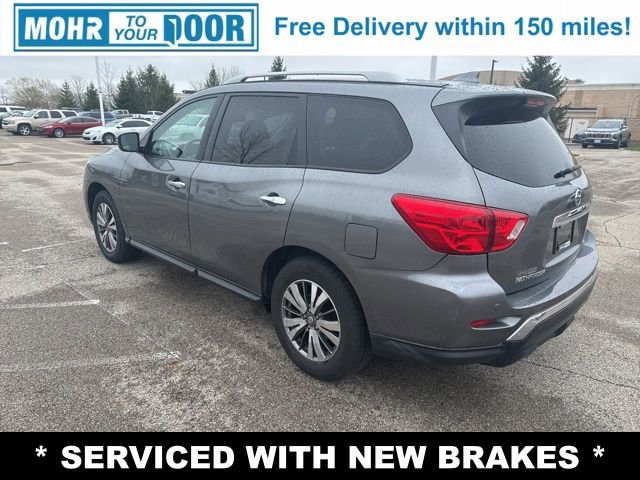 Used 2020 Nissan Pathfinder SV image 7