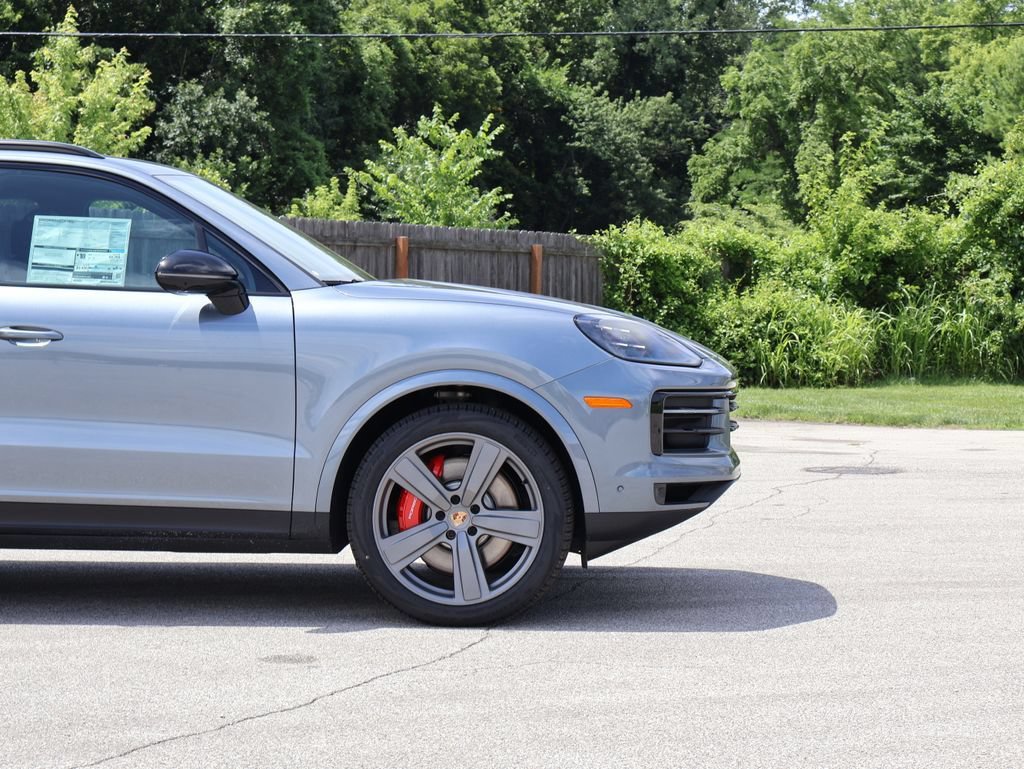 New 2026 Porsche Cayenne S AWD/4WD image 8